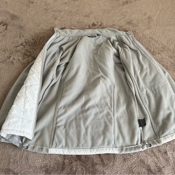 NEW BALANCE Women's Fleece Jacket with Ombre Quilted Overlay SIZE L - Picture 6 of 7